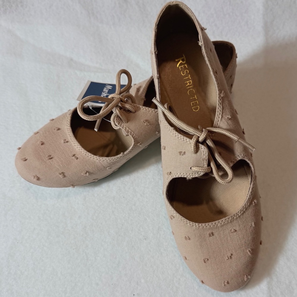Restricted Scrabble Tan Clip Dot Lace Up Mary Jane Flats Womens Sz 7 New
